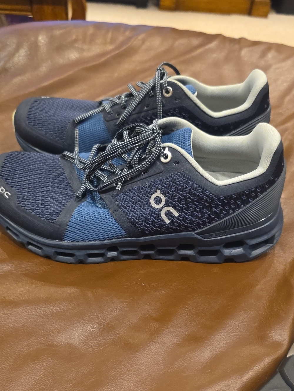 On Running Womens Athletic Shoes Navy/Dust. Sz 7.5
